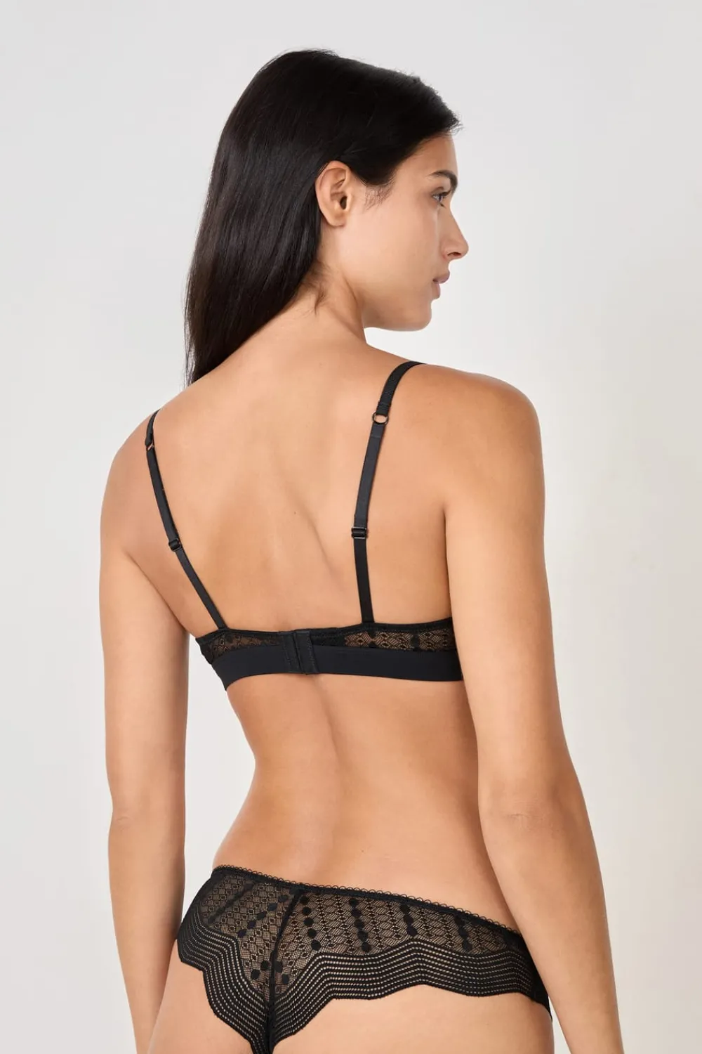 Sale ETAM Sujetador N. 9 - Balconet NEGRO