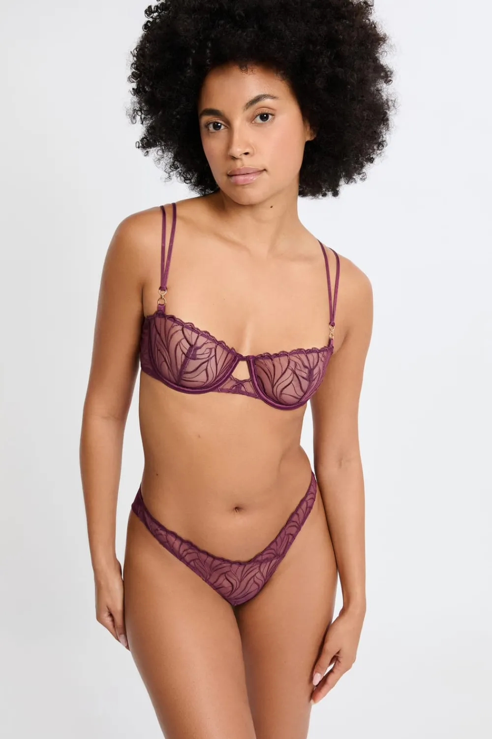 Outlet ETAM Sujetador N.9 - Balconnet con bordado floral MORADO
