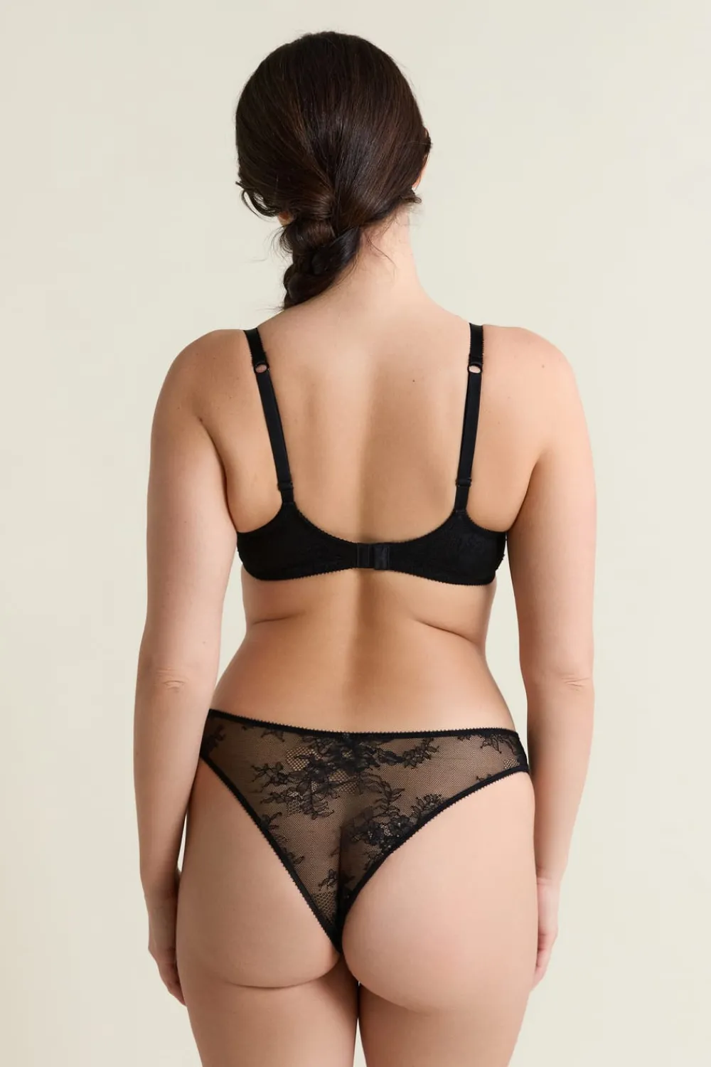 Outlet ETAM Sujetador N.9 - Balconnet con bordado NEGRO