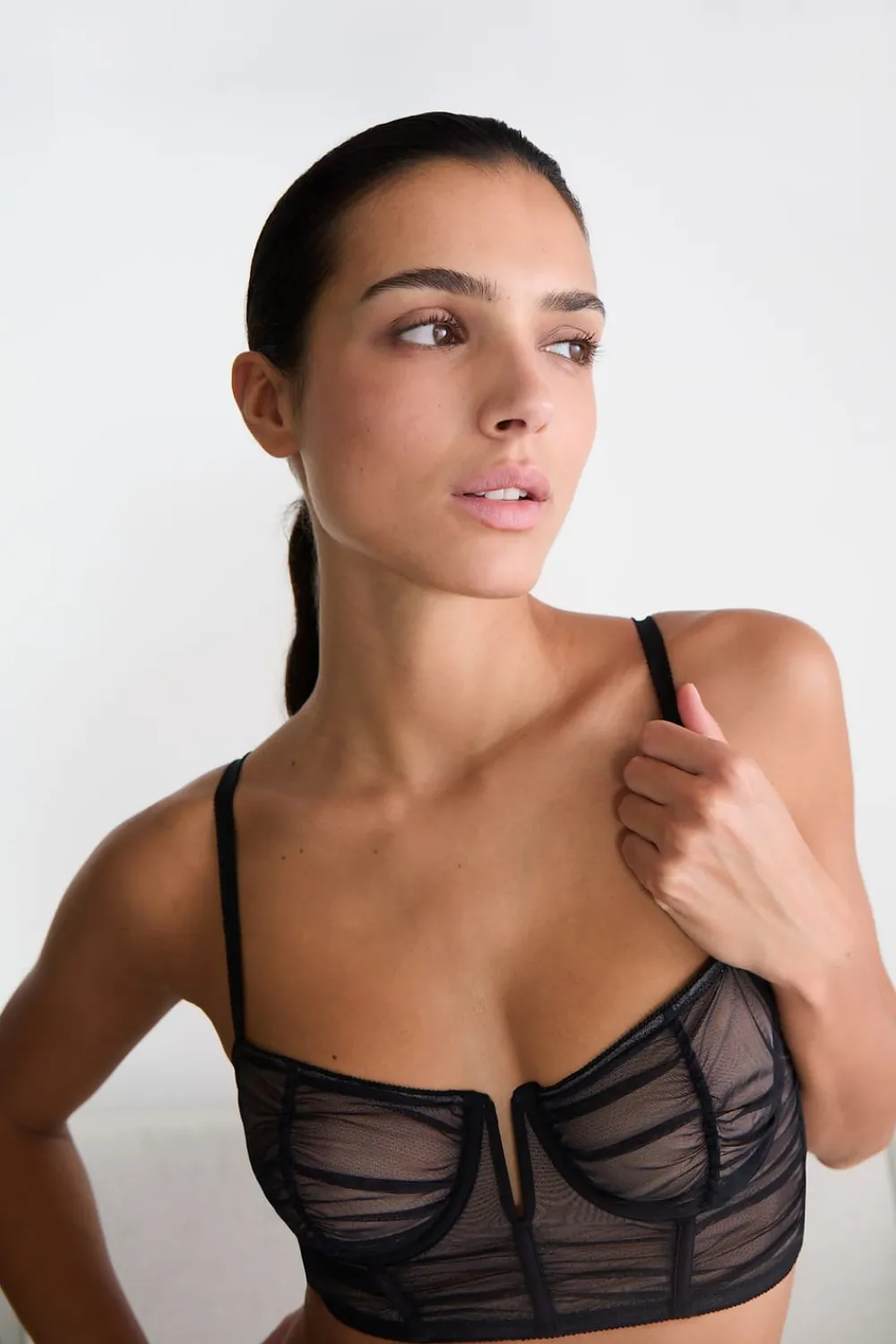 Hot ETAM Sujetador N.9 - Balconnet de tul NEGRO