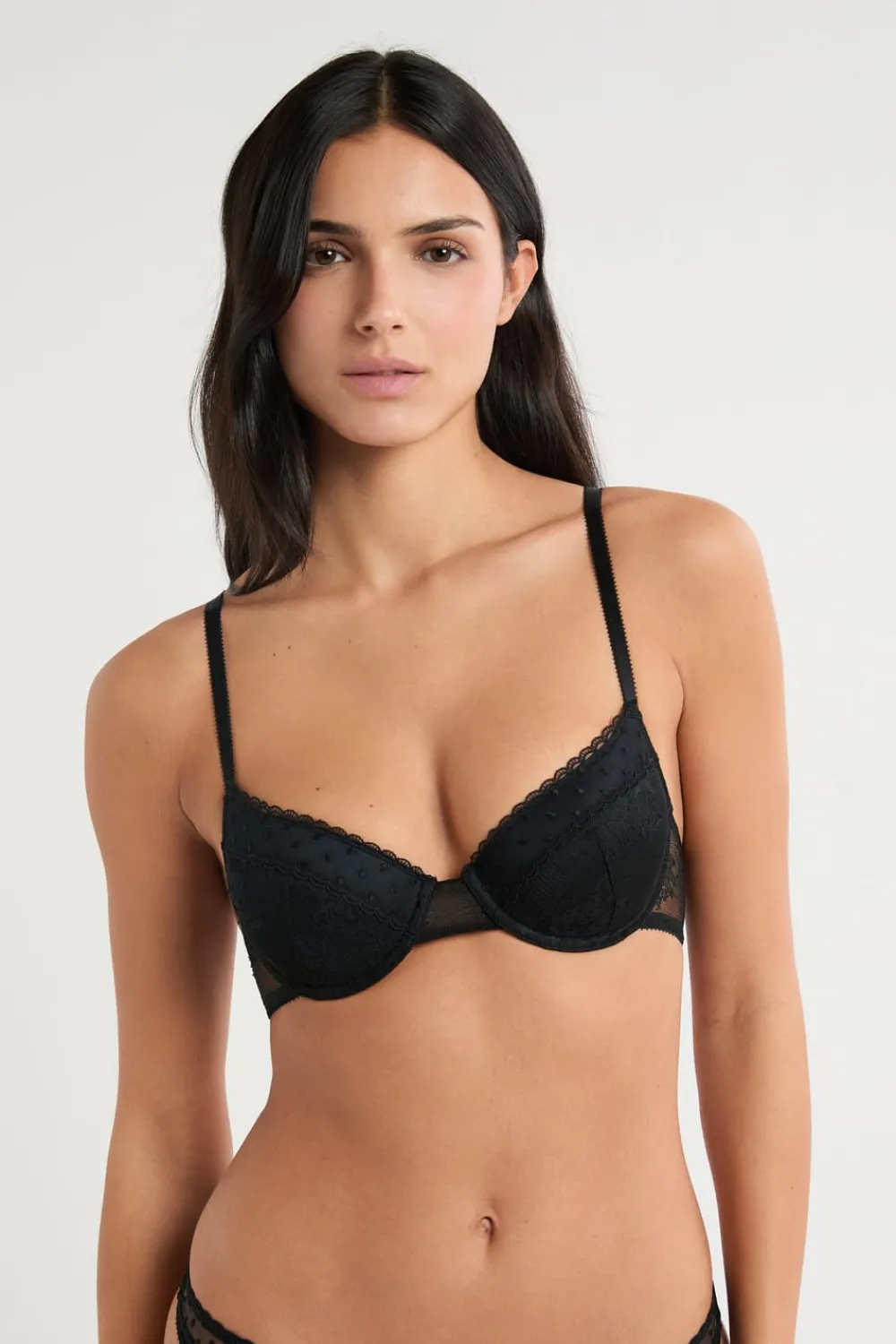 Outlet ETAM Sujetador N.4 - Copas finas NEGRO