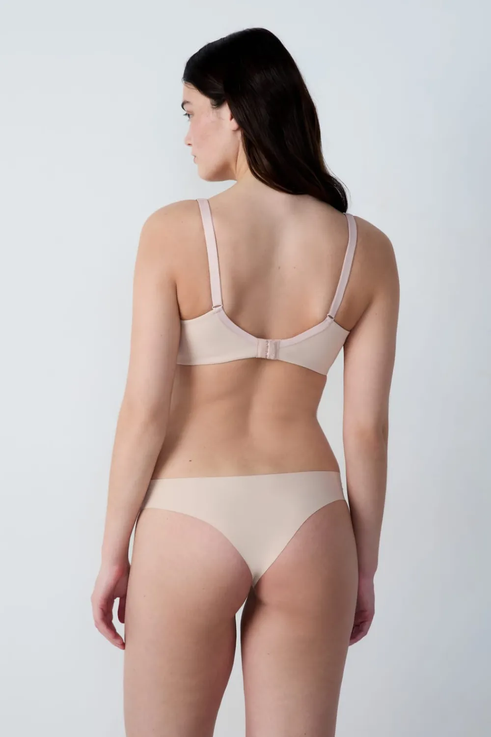 Discount ETAM Sujetador reductor sin relleno LINO