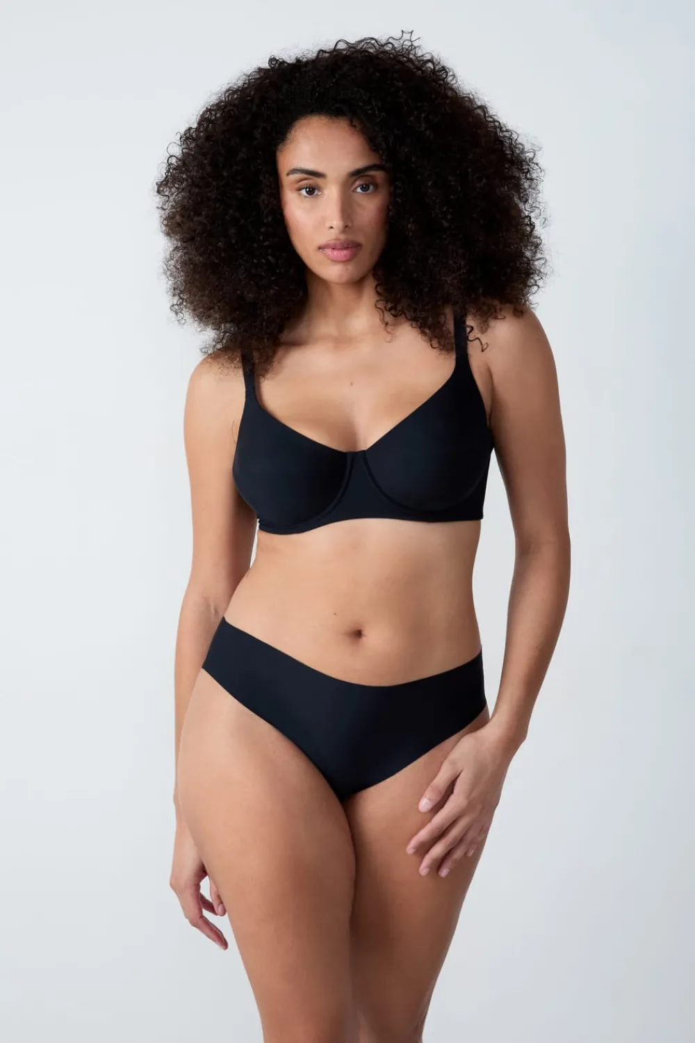 New ETAM Sujetador reductor sin relleno NEGRO