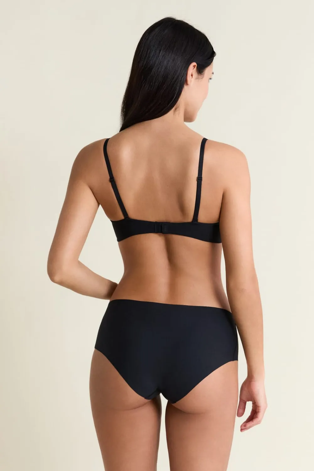 New ETAM Sujetador sin aros de copas finas de microfibra NEGRO