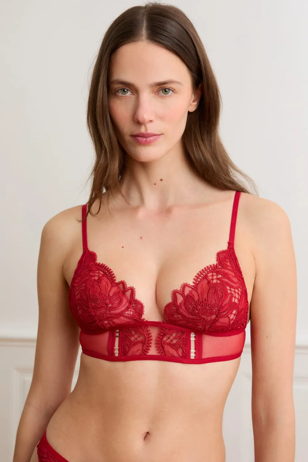 Hot ETAM Sujetador triangular de bordado ROJO