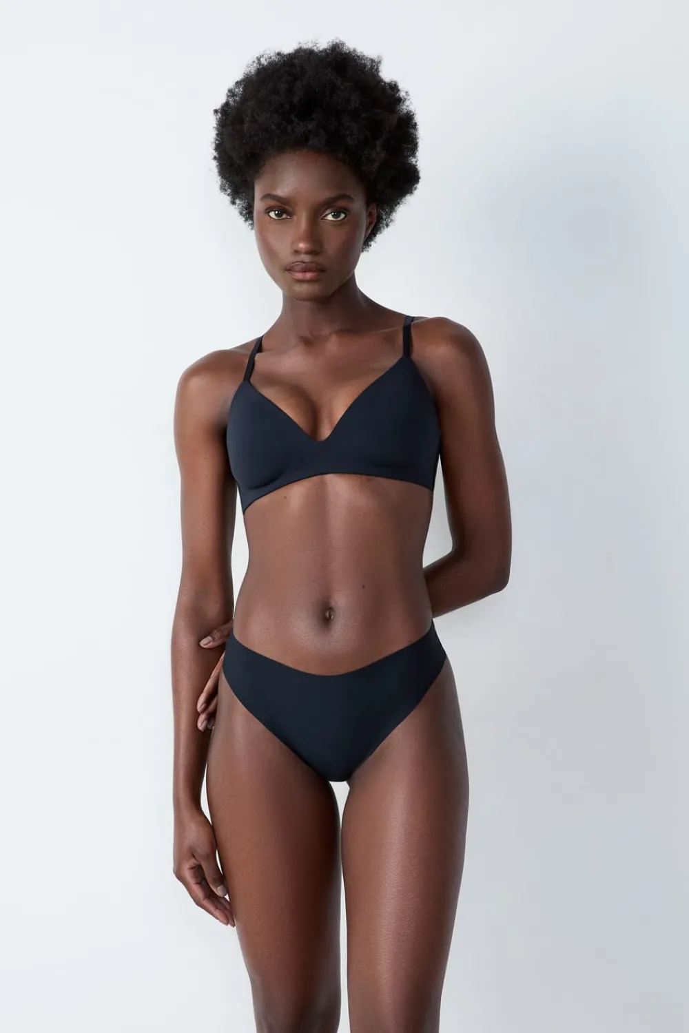 ETAM Tanga alto de microfibra NEGRO