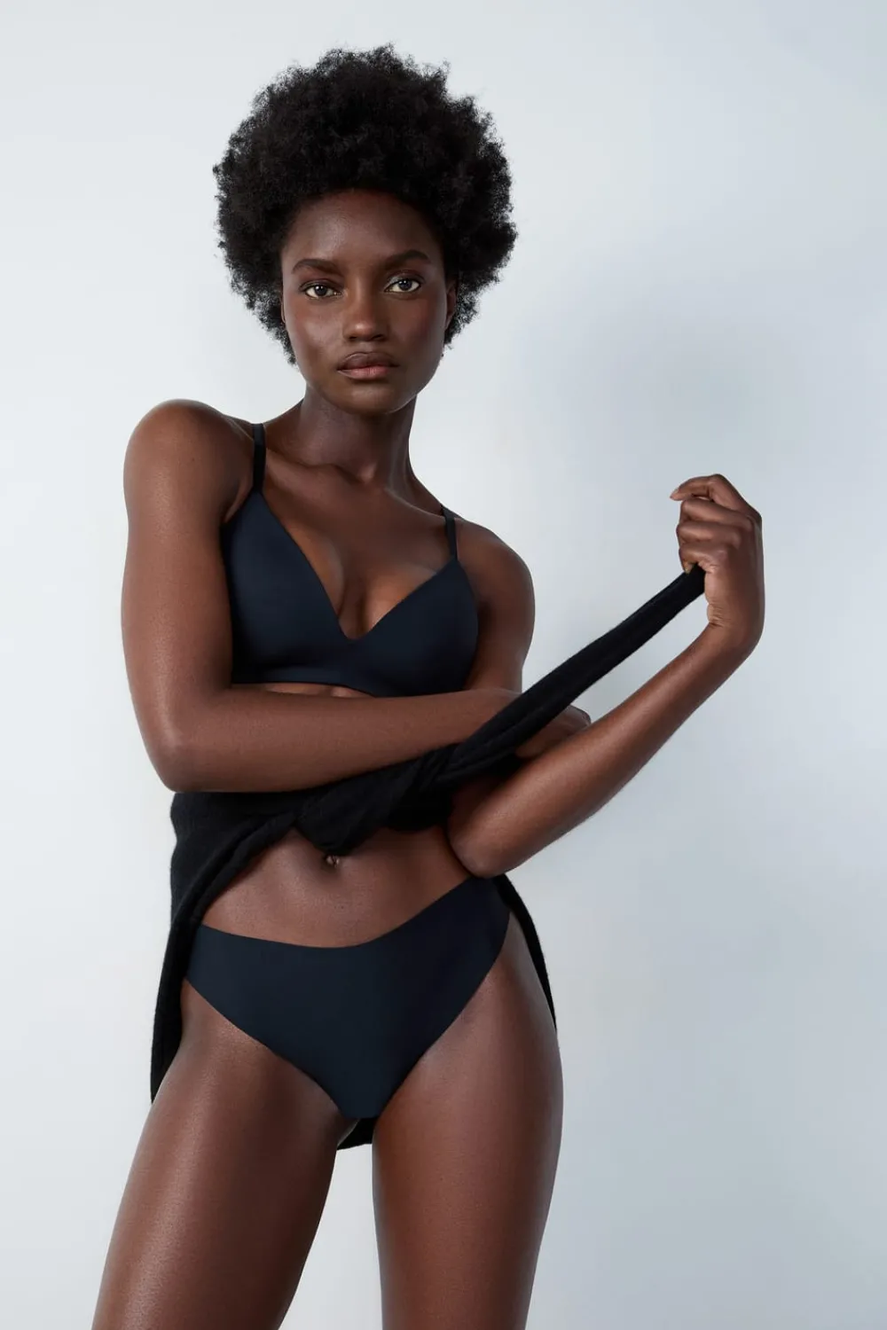 ETAM Tanga alto de microfibra NEGRO