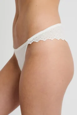 Discount ETAM Tanga con bordado CRUDO