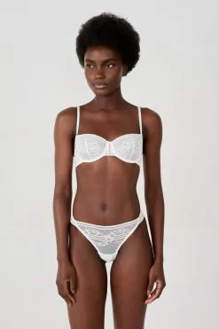 New ETAM Tanga de encaje BEIGE