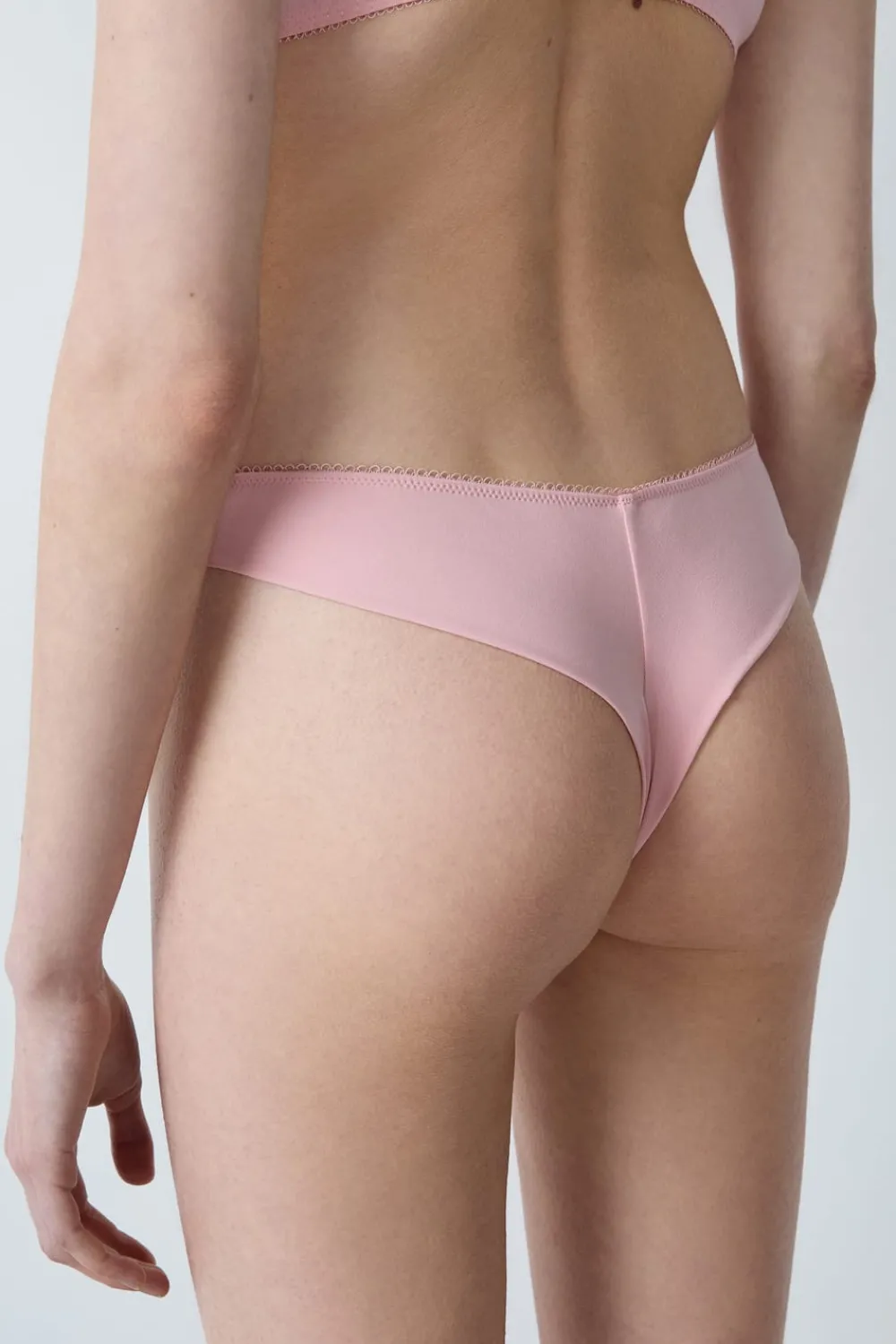Online ETAM Tanga de encaje ROSA EMPOLVADO