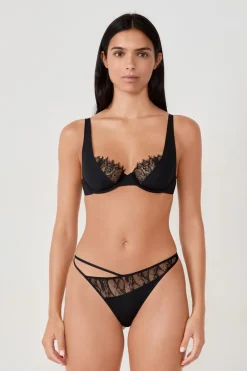 Sale ETAM Tanga de encaje NEGRO