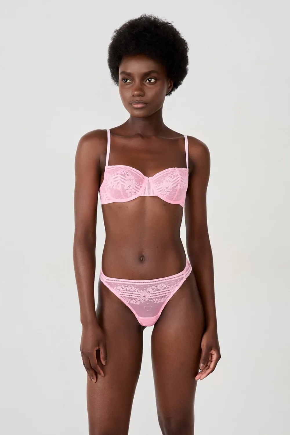 Discount ETAM Tanga de encaje ROSA