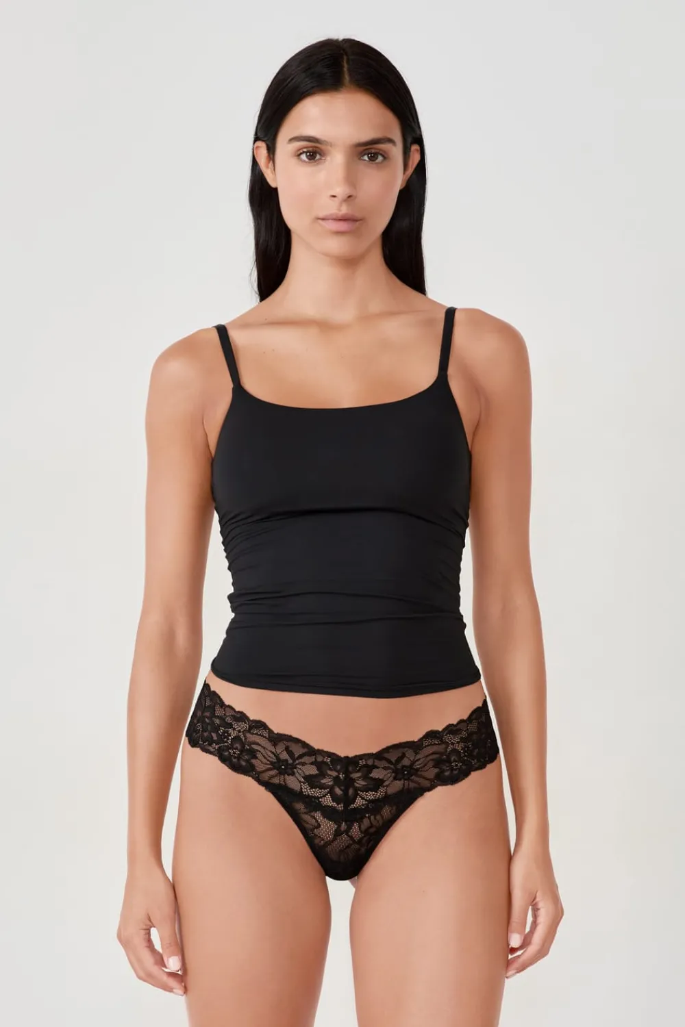 Hot ETAM Tanga de encaje NEGRO
