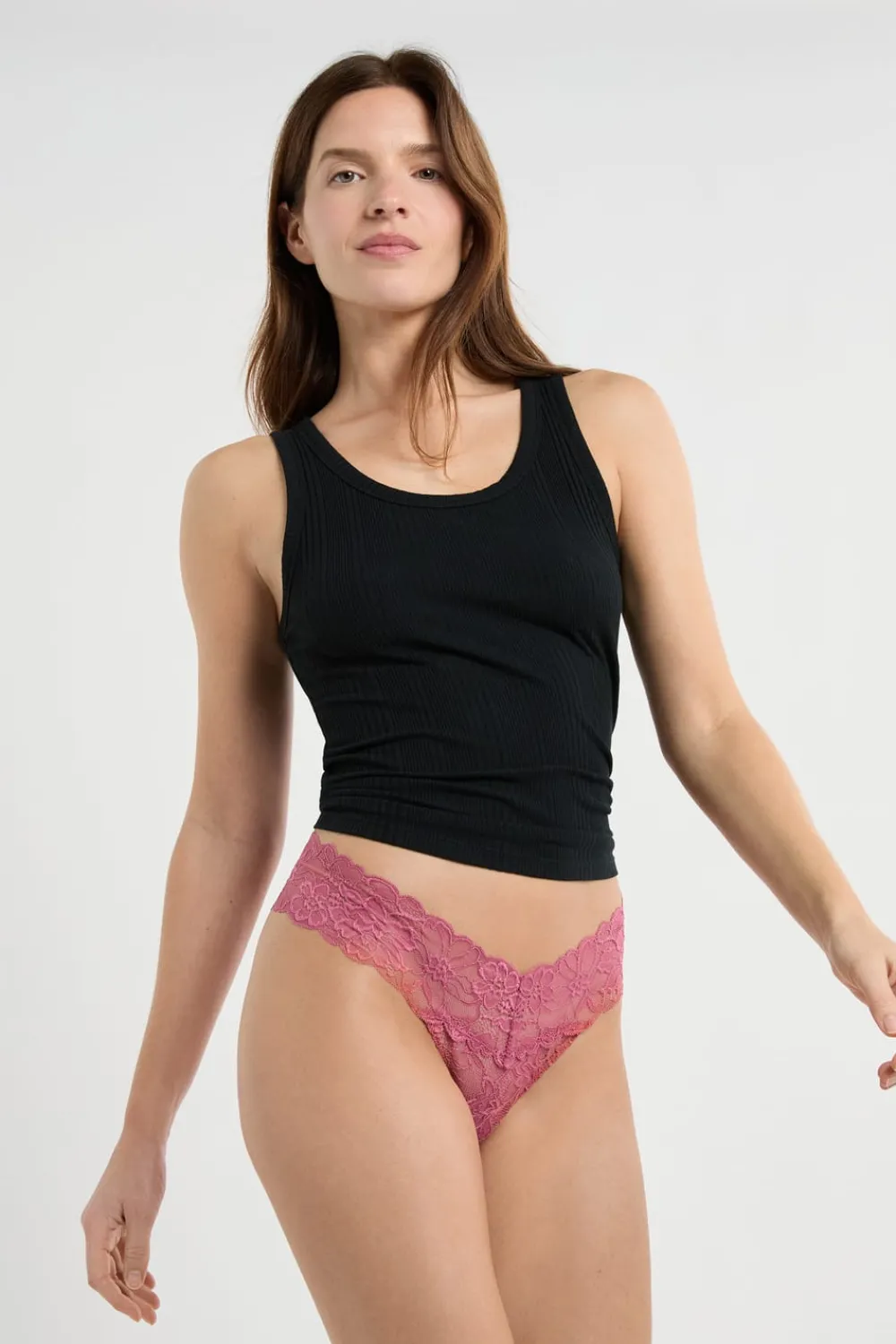 Hot ETAM Tanga de encaje BLUSH