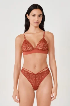 ETAM Tanga de encaje MARRÓN