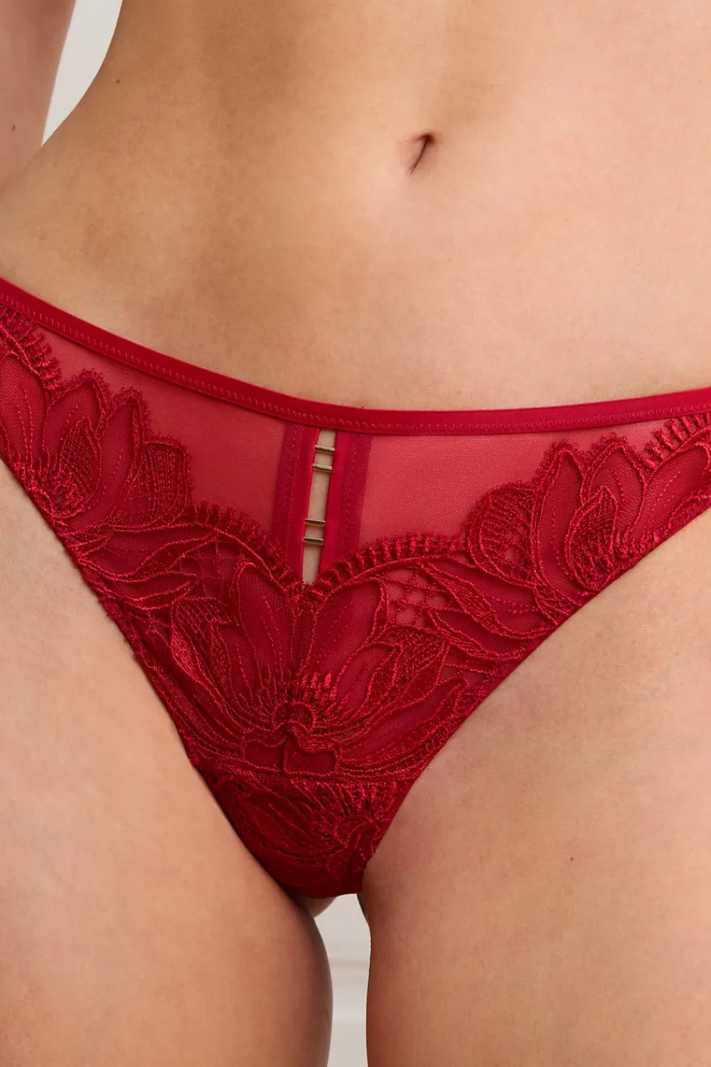 Online ETAM Tanga de encaje ROJO