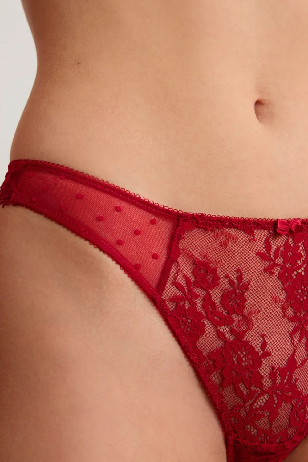 Hot ETAM Tanga de encaje ROJO