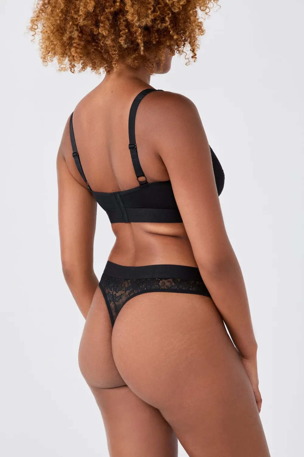 Clearance ETAM Tanga de encaje x Lemonade Dolls NOIR