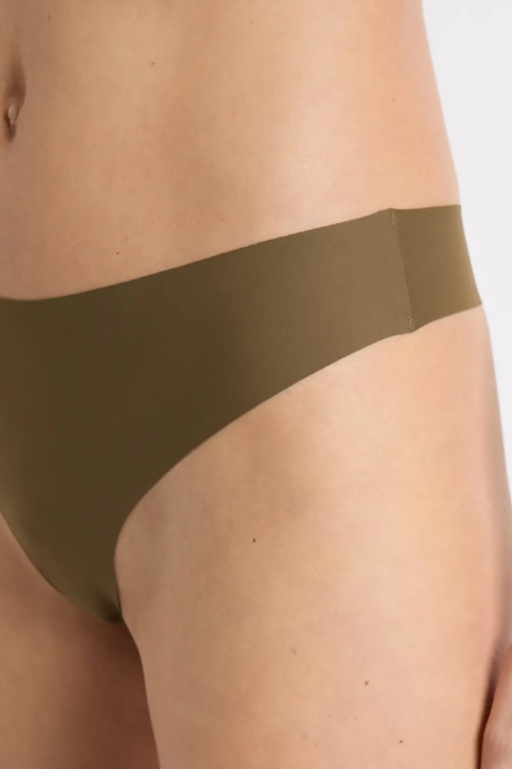 Sale ETAM Tanga de microfibra VERDE