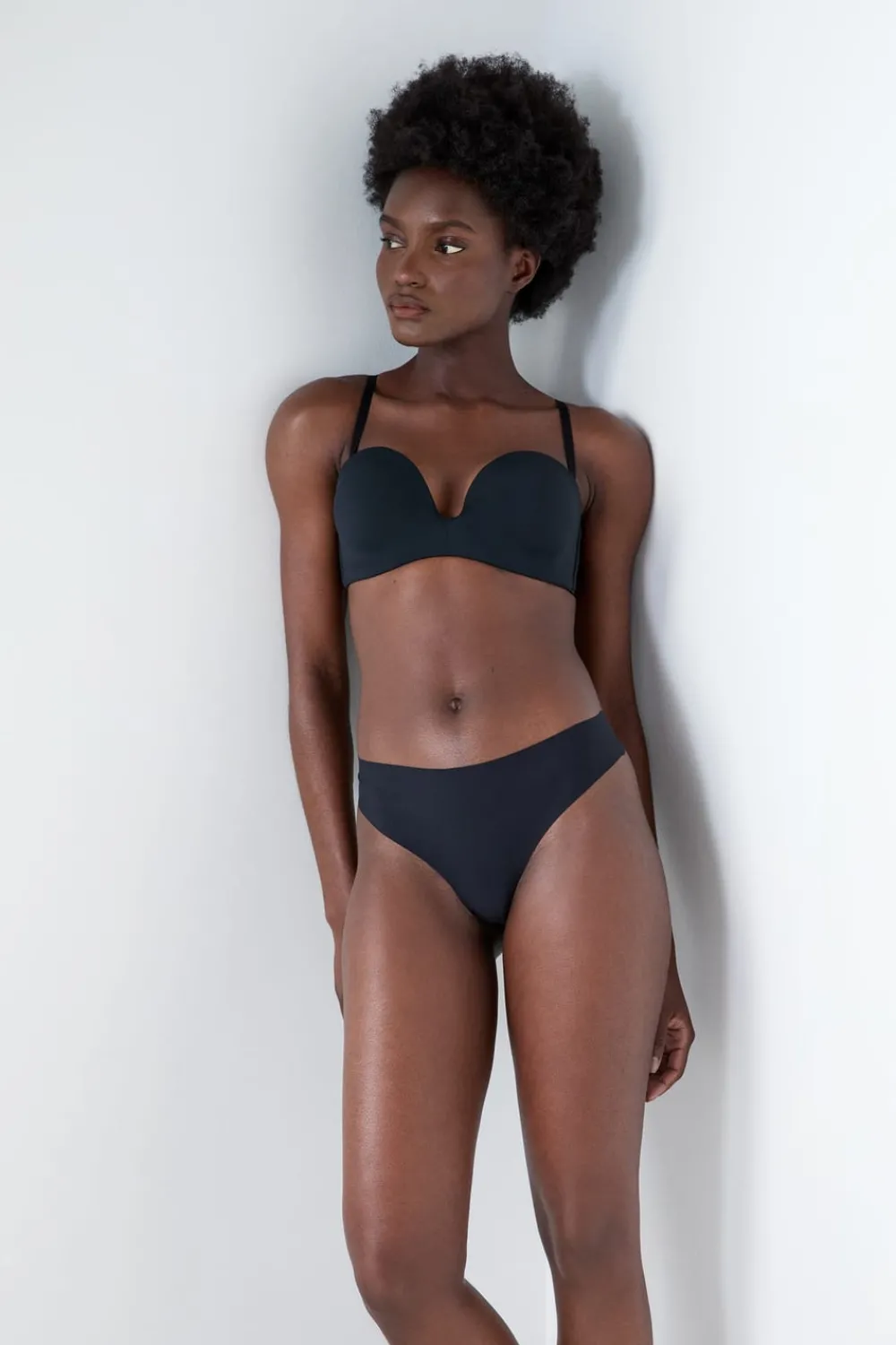 Discount ETAM Tanga de microfibra NEGRO