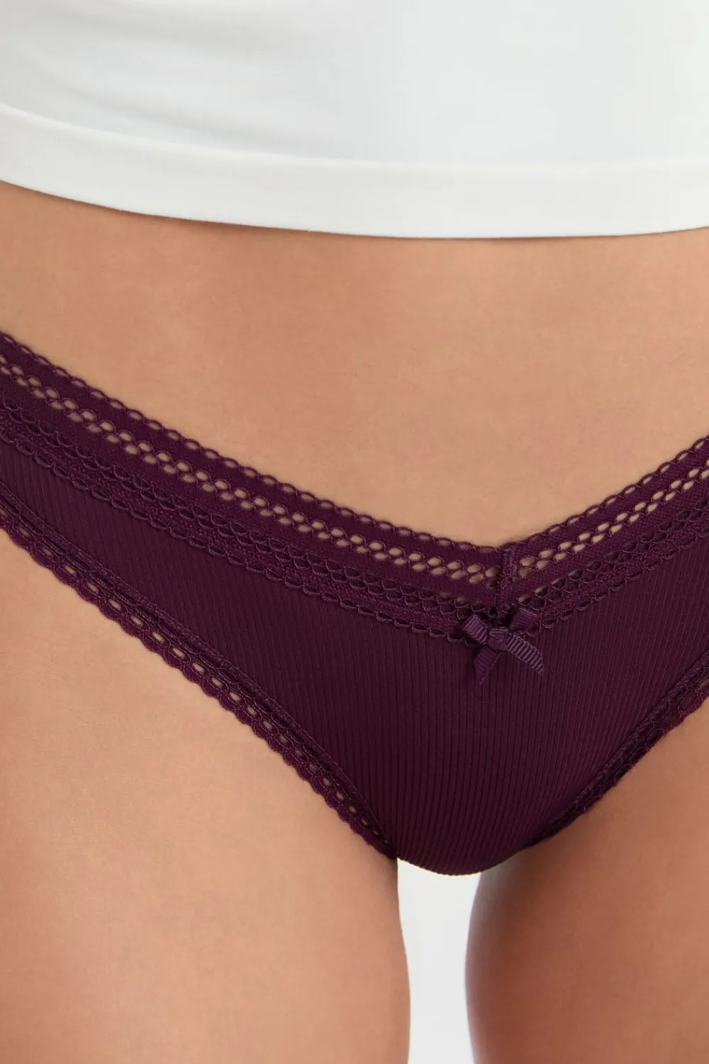 New ETAM Tanga en forma de V de microfibra con detalles de encaje ROSA CARAMELO