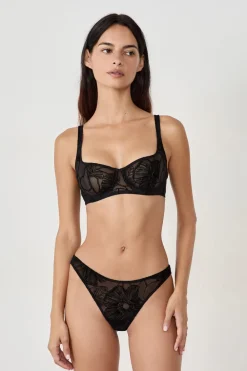 Hot ETAM Tanga estampado NEGRO