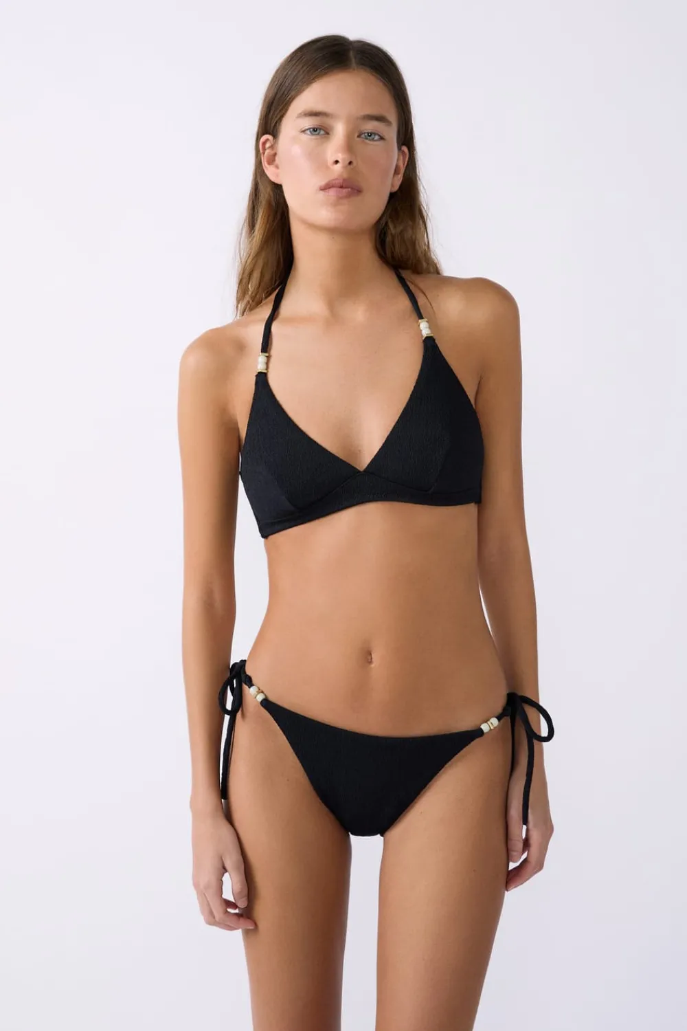 Outlet ETAM Top bikini triangular detalles perlas NEGRO