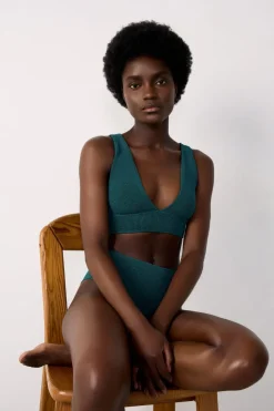 Outlet ETAM Top bikini triangular en material elástico VERDE