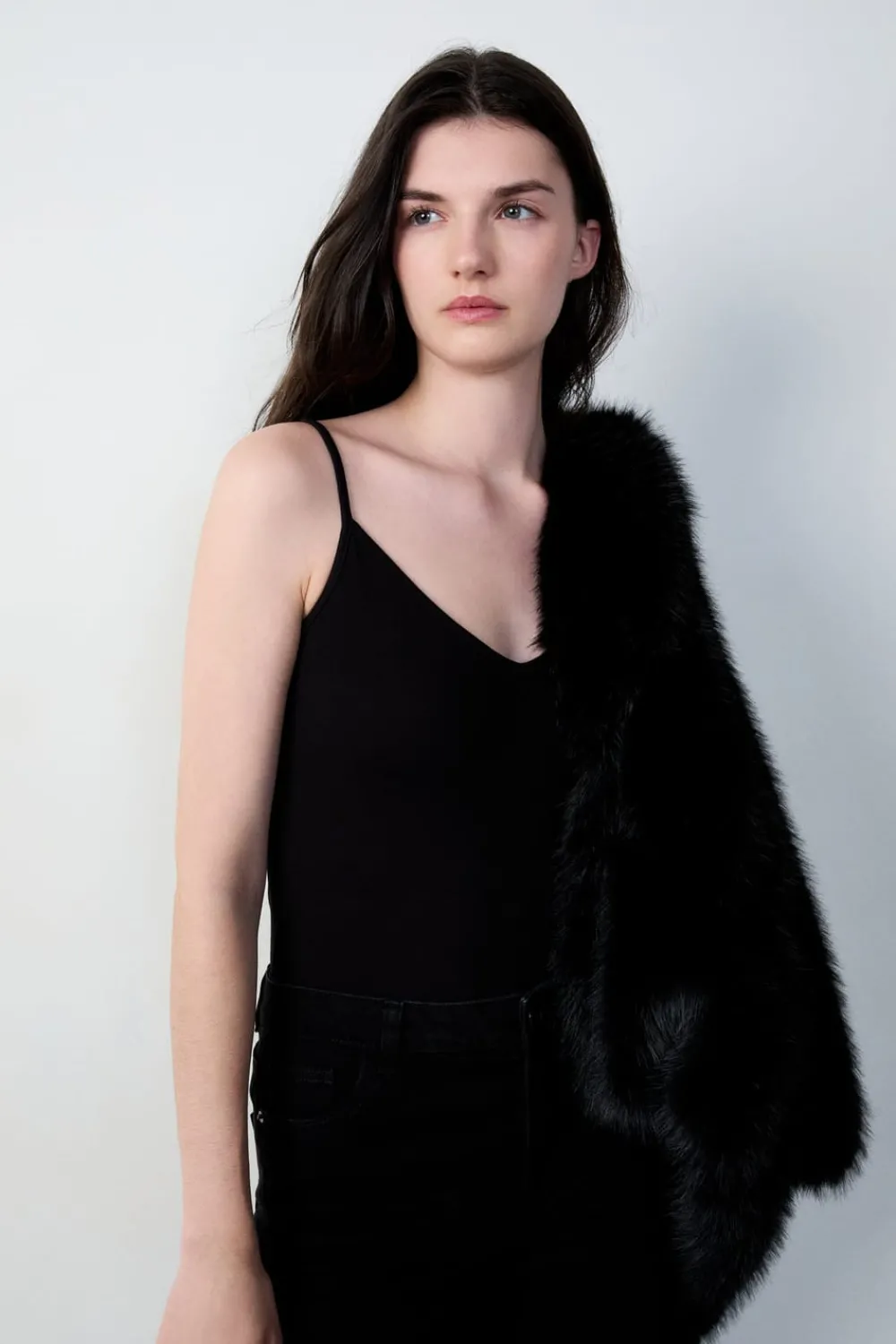 Hot ETAM Top de mezcla de algodón con tirantes finos NEGRO