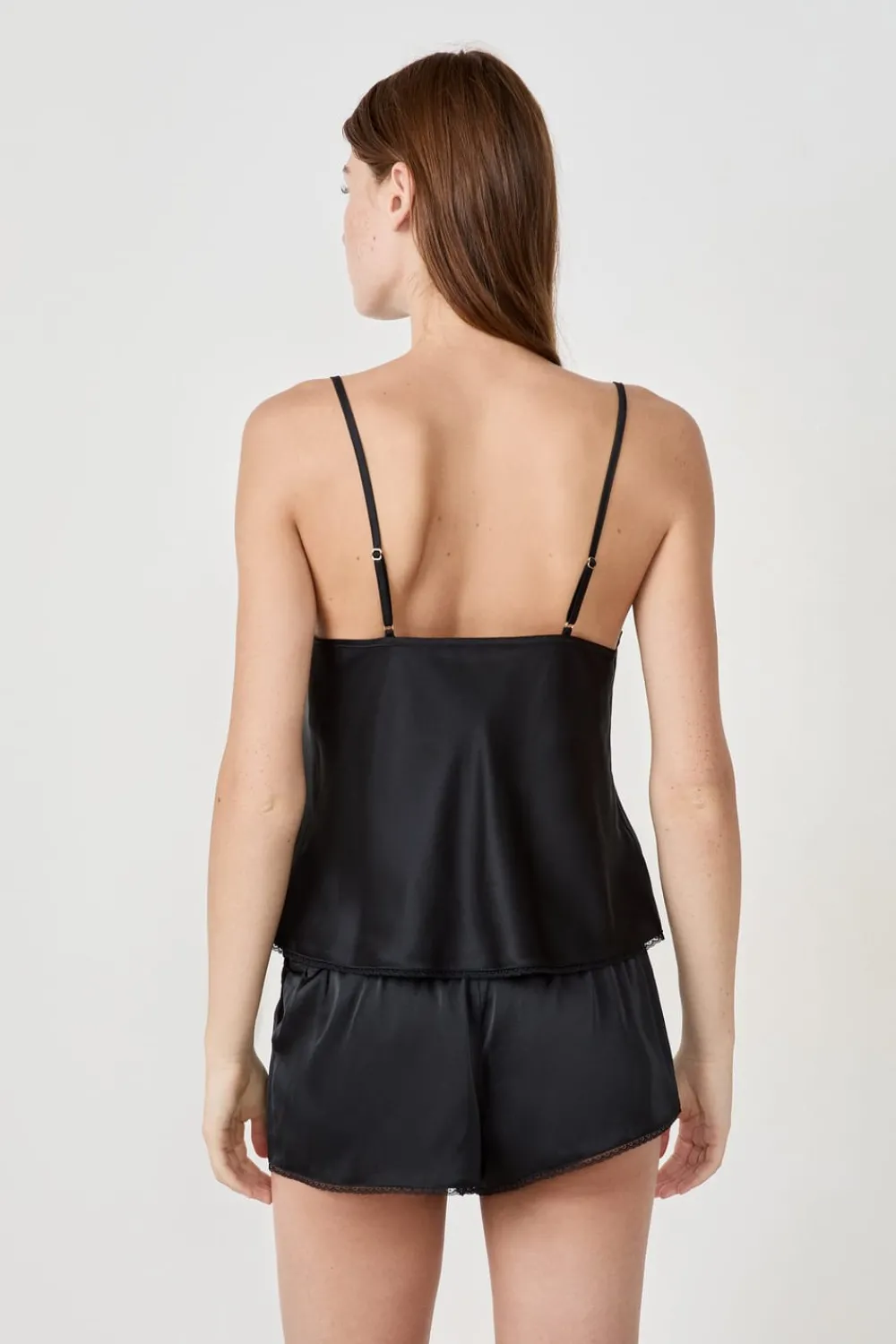 Outlet ETAM Top de tirantes satinado con detalles de encaje NEGRO