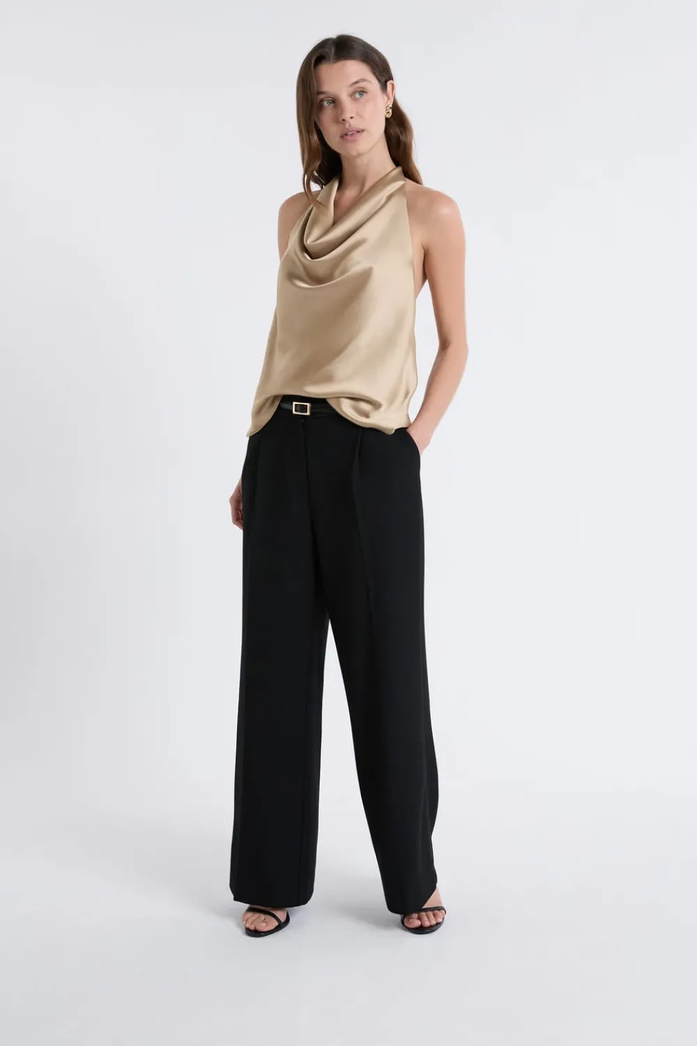 Clearance ETAM Top sans manches satiné avec col bénitier OR