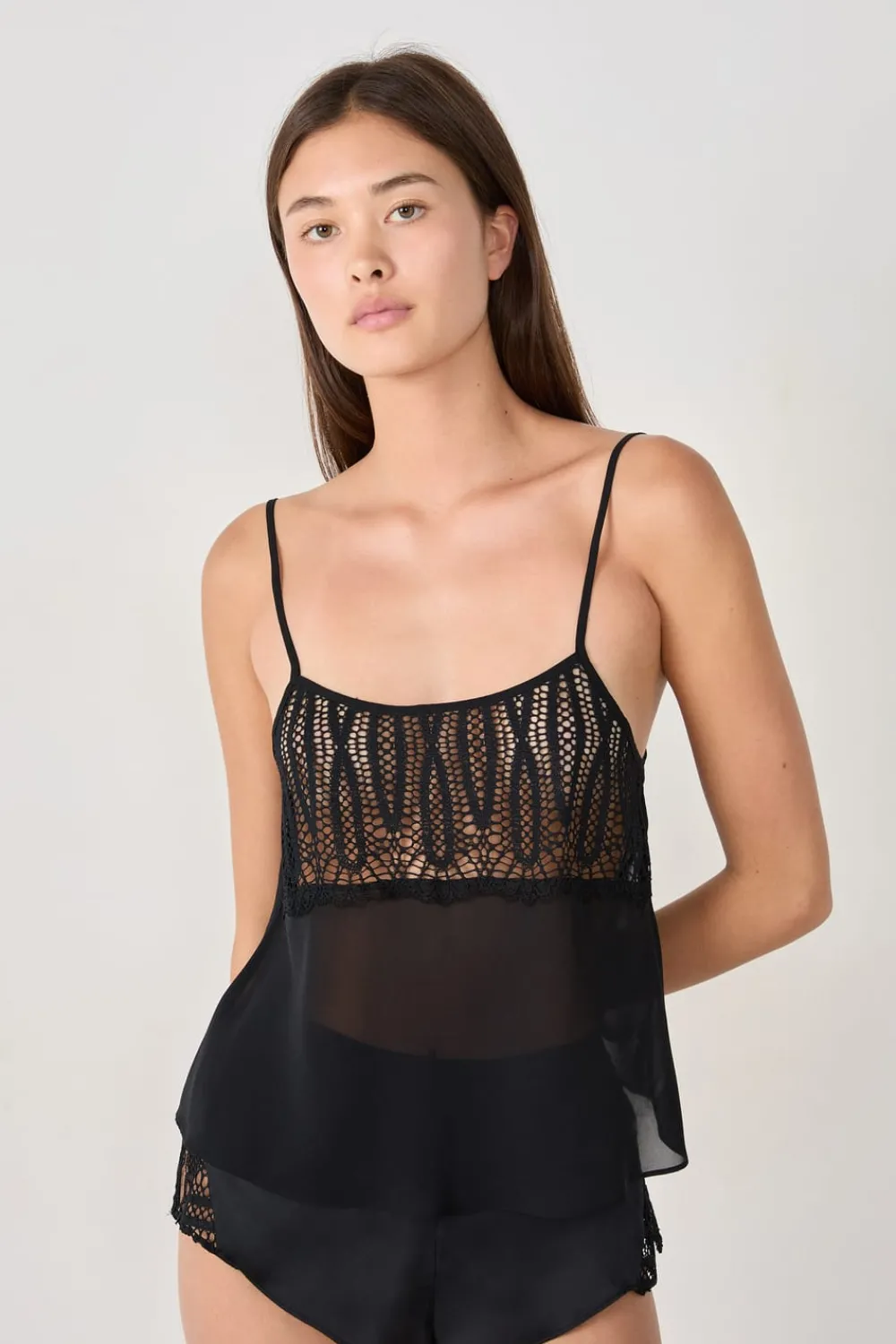 ETAM Top satinado con encaje NEGRO