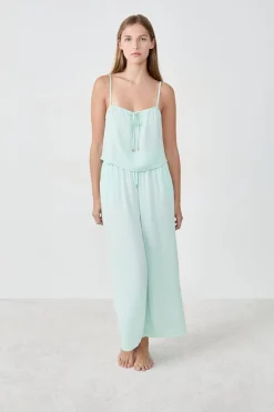 New ETAM Top satinado con tirantes CELAD&Oacute;N