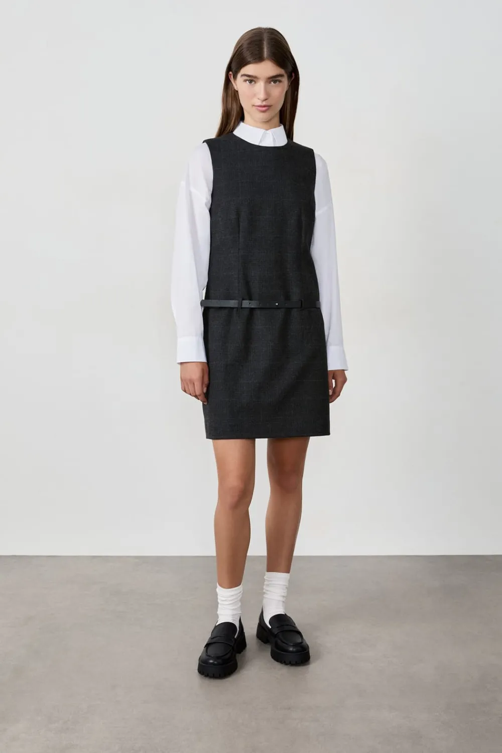 Clearance ETAM Vestido corto sin mangas con cinturón GRIS