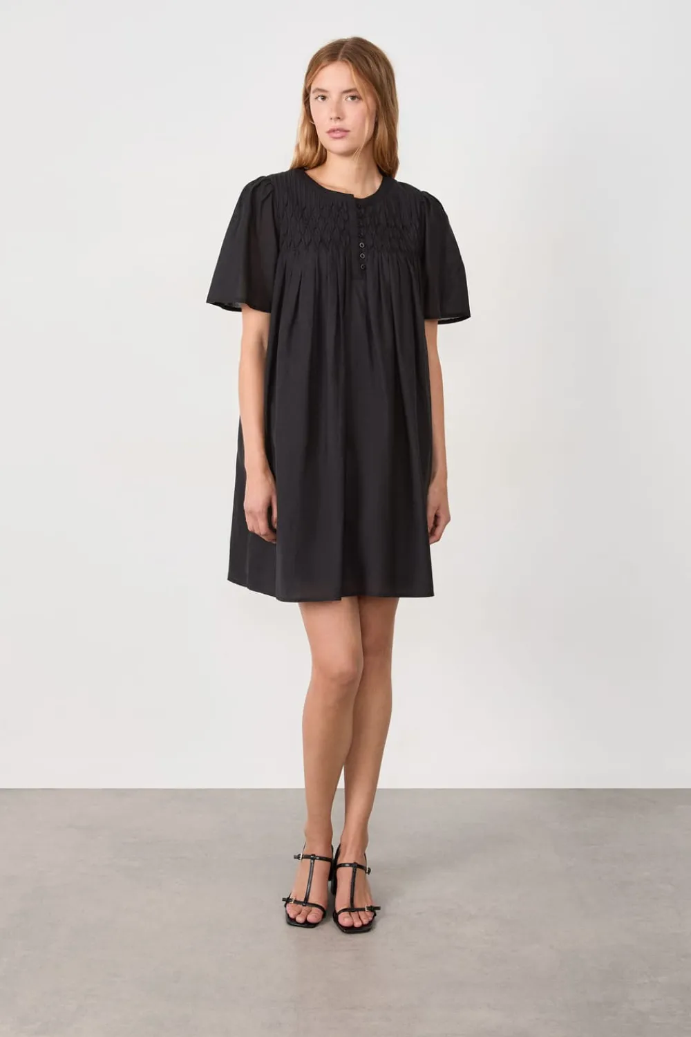 Discount ETAM Vestido de manga corta NEGRO