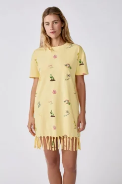 Clearance ETAM Vestido estilo camiseta estampado con flecos AMARILLO P&Aacute;LIDO