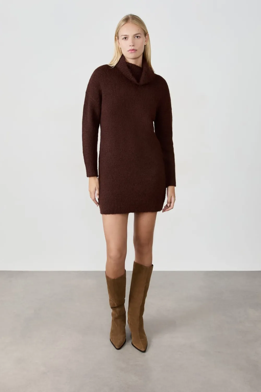 Hot ETAM Vestido jersey de cuello alto CHOCOLATE